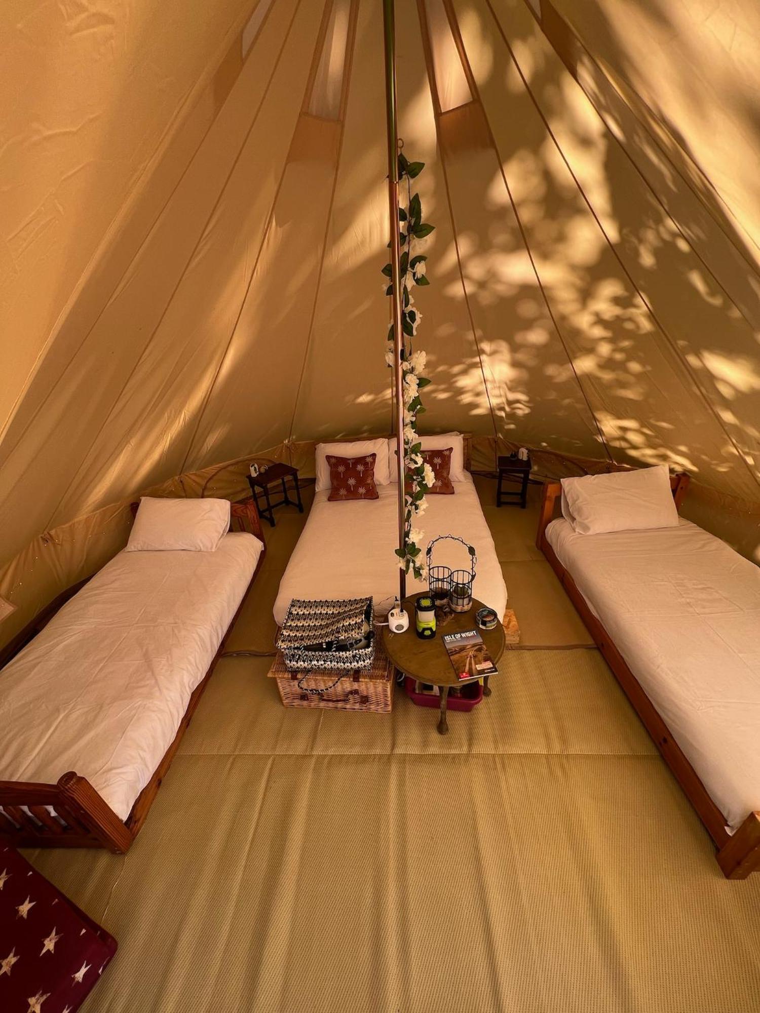 Glamping At Camp Corve Hotel Chale Buitenkant foto